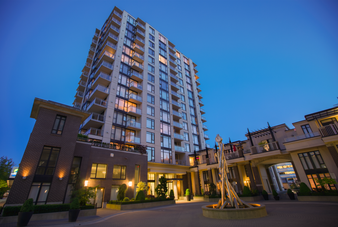 Condo Apartment For Sale Time Building Lower Lonsdale Shipyards North Vancouver British Columbia Canada 456476