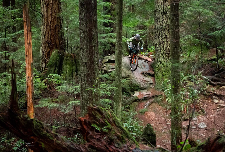 Cecile Gambin Photography Mountain Biking