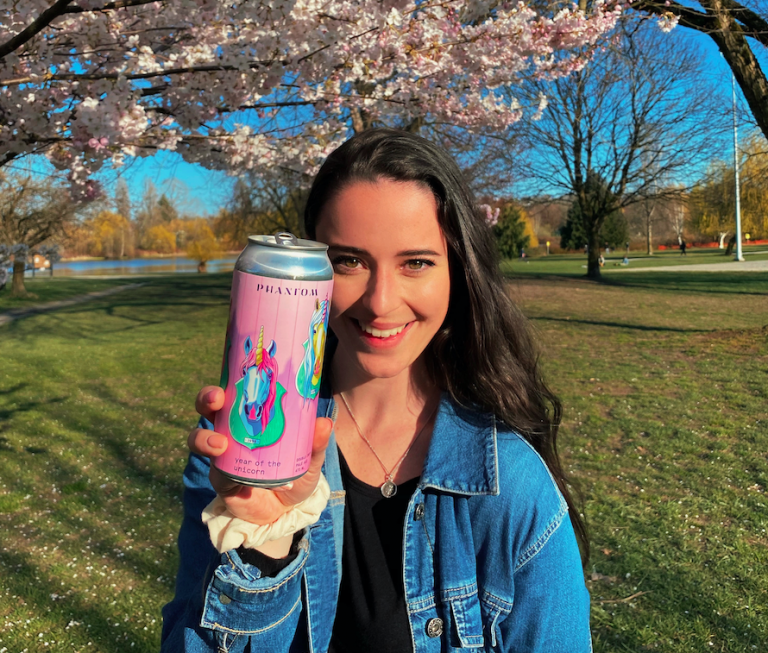 Robyn Bossons 'The Beer Bitch' Instagram Influencer North Vancouver