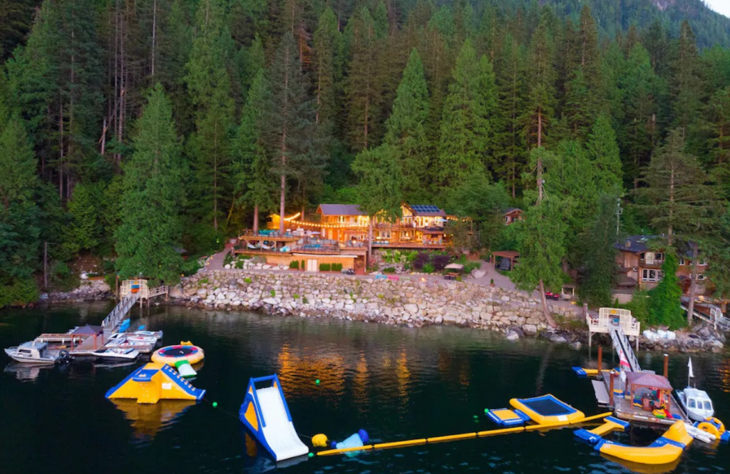 Camp Murray Luxury Vacation Rental for Weekends and Short-Term on Indian Arm near Deep Cove North Vancouver British Columbia Canada 32187